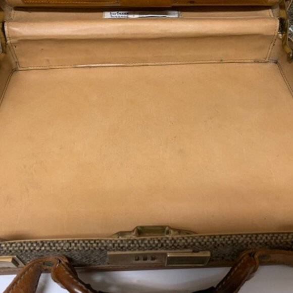 Hartmann Vintage Tweed and Leather Briefcase - Picture 13 of 13